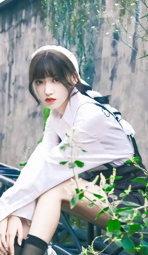 "绝世美少女"程潇 充满青春气息的懵懂感 宛如人间仙子般美丽_宇宙