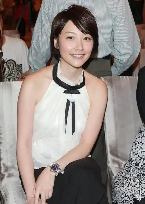 原创陈冠希40岁旧爱陈文媛低调荣升母亲豪门梦碎后嫁打工仔生活平凡