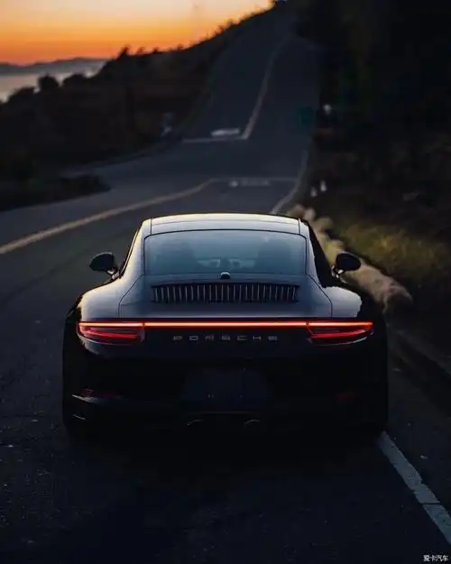 【精品·壁纸】★≈汽车壁纸17-爱卡汽车网论坛