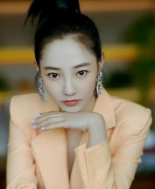 白百何再掀波澜新曝猛料胜过当年一指弹粉丝真是少见多怪