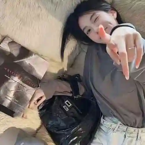 最新好看的女生头像真人(2022温柔清新唯美干净可爱的高级感头像)