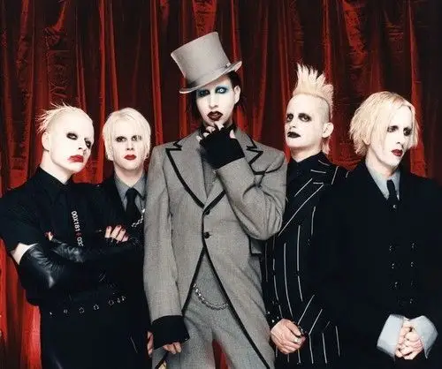 金属狂人.视觉魔王!marilyn manson!=the best rocker!