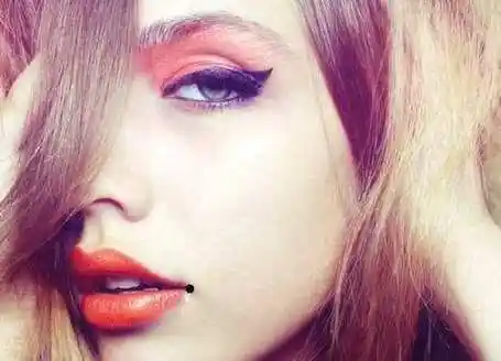 女性嘴角的左侧有痣代表了什么?