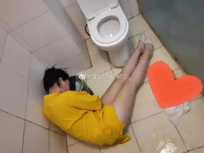喝醉酒的女人能有多可怕笑成烧水壶哈哈哈哈哈哈哈哈哈哈哈