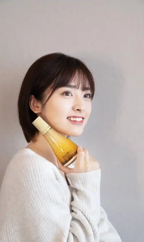 短发女孩沈月合集