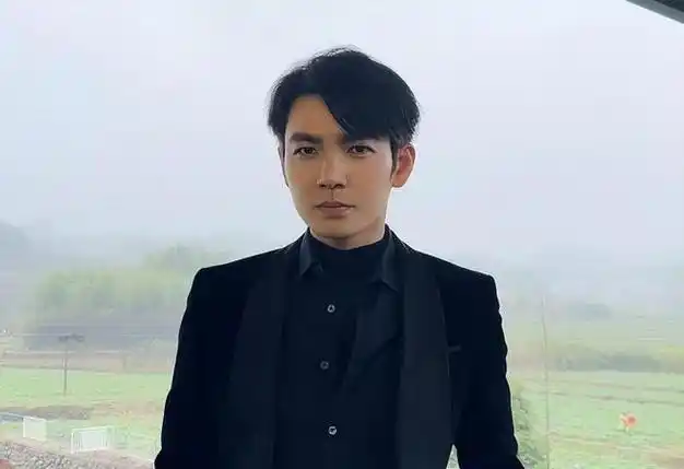 都是魅力|靳东|男神|钟汉良|刘奕君|张智尧|苗侨伟|演艺事业_网易订阅