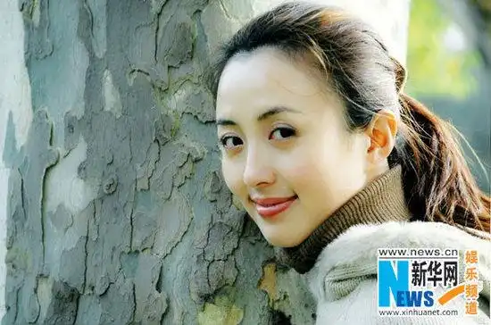 杨童舒天然美女旧照曝光 岁月是把刀感叹年轻真好(全文)