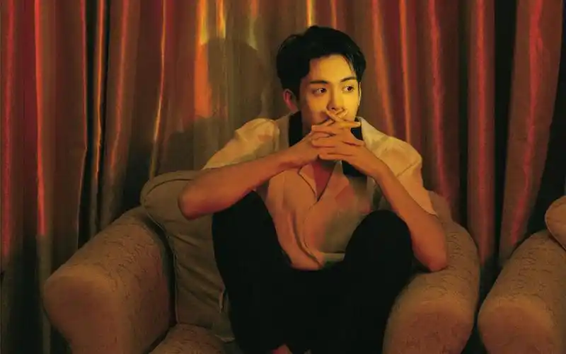 曾舜晞慵懒帅气写真图片桌面壁纸