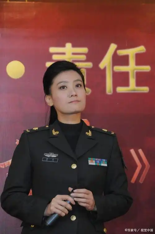 谭晶我这辈子最正确的决定就是为科学家丈夫生一对双胞胎