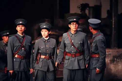 夏明翰羿坤严宽演绎铁血男儿兄弟情