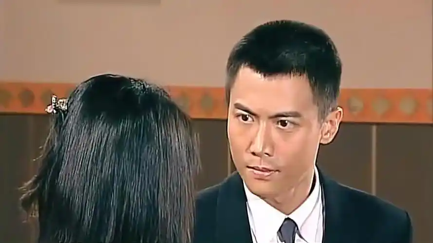 第8号当铺:高寒搞不懂爱情,竟来问阿精,阿精带他去吃狗粮!