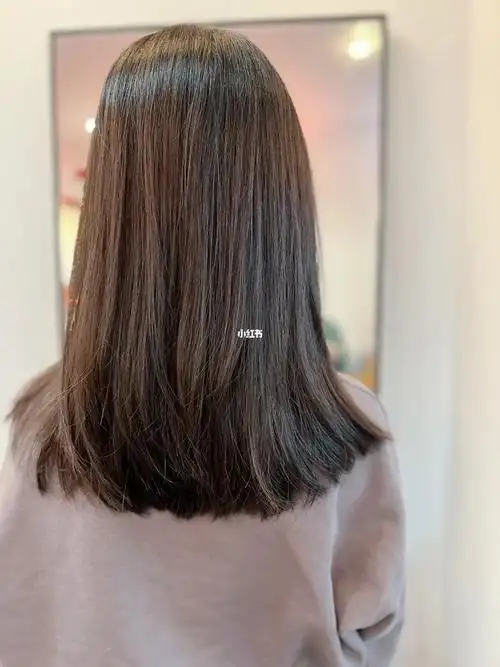 厚重低层次剪发温哥华发型师