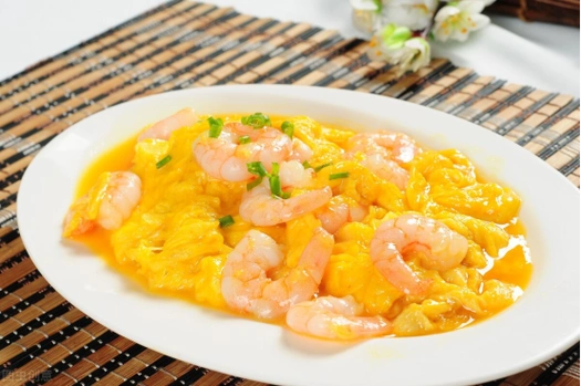 虾球的做法,虾仁的做法视频(广东人做"虾仁滑蛋"为什么这么好吃)