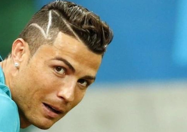 儿童闪电头发型简单剃法,儿童两边剃光网红发型怎么剃