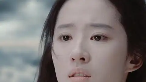 出道21年演21年女配, 于正把杨幂赵丽颖捧红了, 却捧不红36岁的她