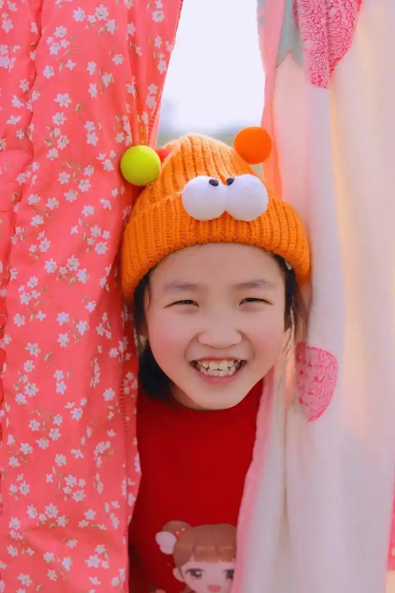 更一波儿童写真#拍照92 #治愈系笑容 #人类幼崽 - 抖音