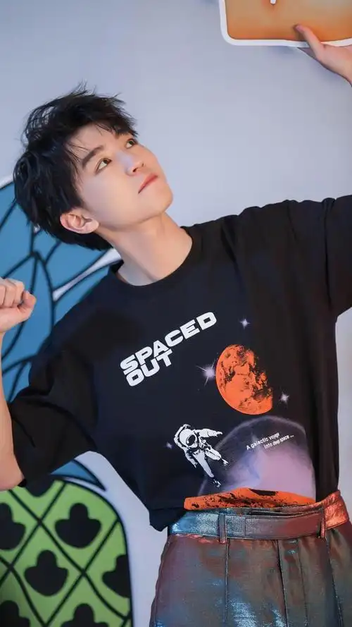 tfboys王俊凯帅气时尚写真,高清图片,手机锁屏桌面-壁纸族