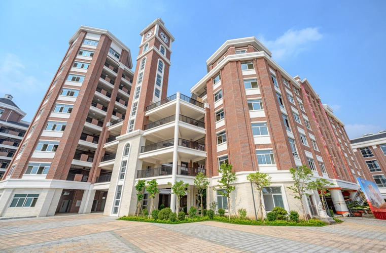 新颜曝光南海实验中学新校区落成