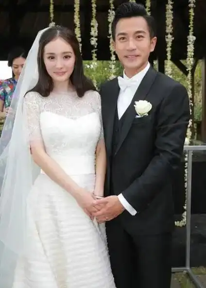 对比85花现状,到最后才发现,只有"傻白甜"唐嫣最幸福|杨幂|罗晋