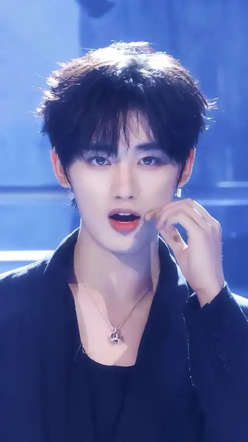 丁程鑫今晚有舞台