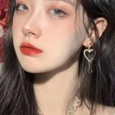 高清真人头像女生冷酷霸气图片