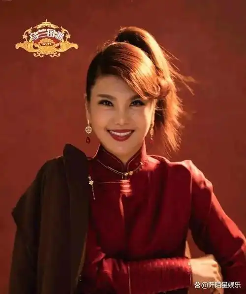 蒙古族歌手乌兰托娅,以独特音色和出色演唱技巧备受瞩目.