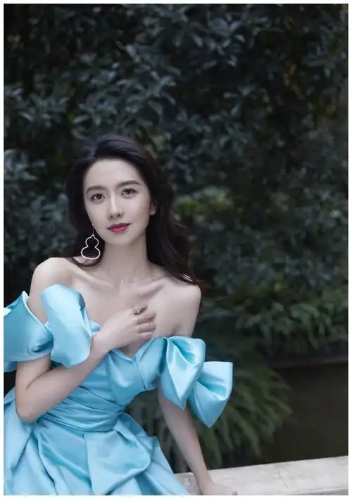 河北经贸大学美女许龄月