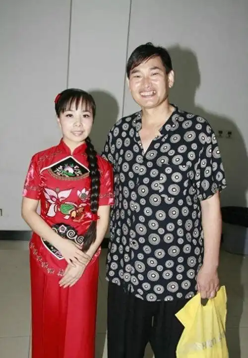 草根歌手王二妮,消失许久后再次出现,原来,她并没有退出娱乐圈