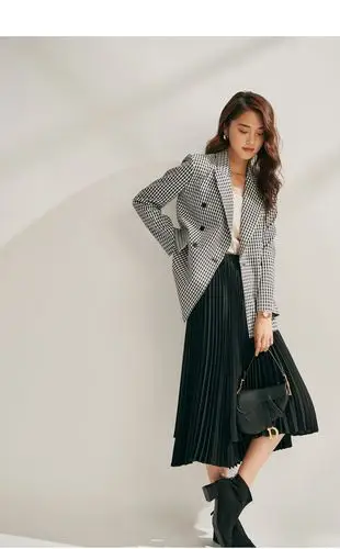 317612001初棉黑白格子西装女复古赫本风抗皱西服外套da牌格纹休闲