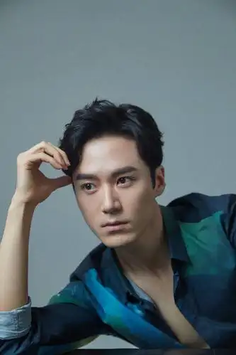 茅子俊时尚大片曝光 优雅造型文艺气质相得益彰_手机搜狐网