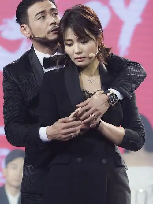 刘涛与杨烁同台,两人是荧幕情侣,更是生活中的挚友!