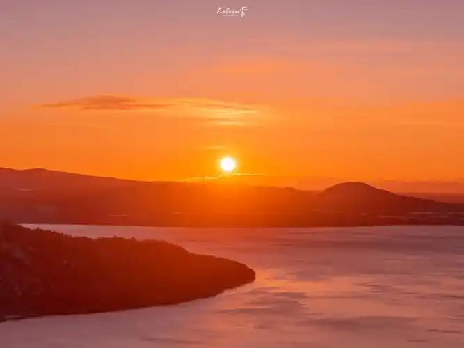 2021年第一个日出,见者好运[烟花]