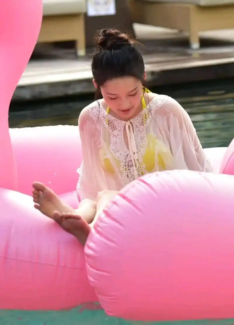 李沁综艺节目现场美图