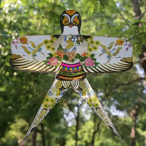 礼品潍坊传统竹子骨架风筝瘦长钻天沙燕 可用于古装摄影道具装饰