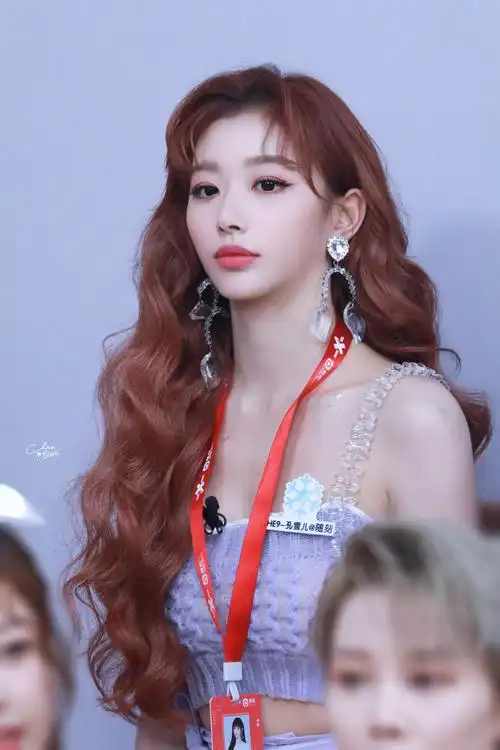 孔雪儿直播动图cut不仅喜欢欣赏大美女雪子的绝美颜值还喜欢看孔猪