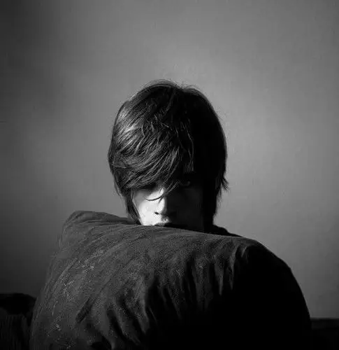 孤独男人伤感照片孤独男人的风景