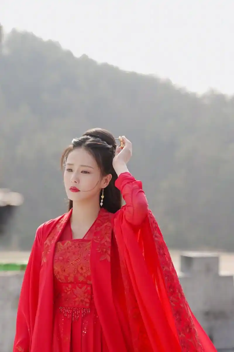 白鹿高清壁纸头像(二十九)[温暖]