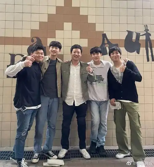 爱过的一切#【推】吴世勋新剧《我们曾经爱过的一切》相关合照更新!