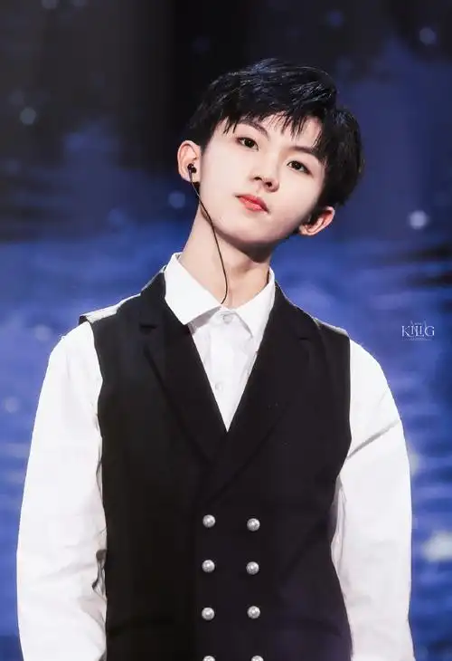 时代少年团火力全开演唱会##马嘉祺凌云试刃十九驰风