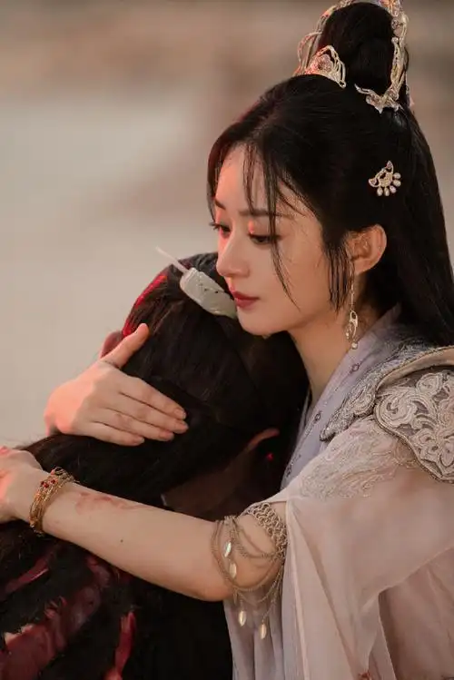 沈璃在爱里生出了神性##赵丽颖紫纱古装##与凤行三界茶话会