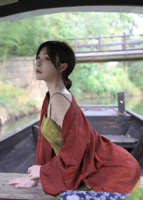 结婚15年了,旧衣服还留着呢?3.佟大为关悦杨洋喜欢白西装,能