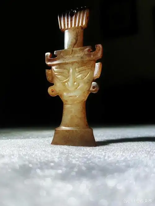 石家河文化玉器玉神人面