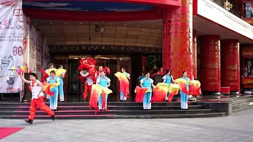 刘老 根大舞台户外表演