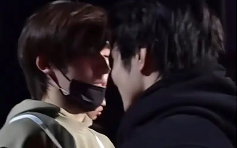 【文轩】耀文开屏,亚轩调情…那让我们看看碗盆亲亲怎么了?