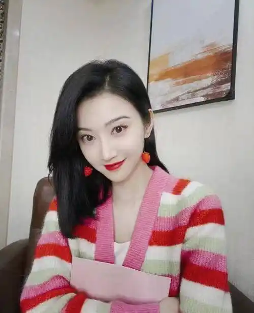 原创邻家女孩子景甜博客时代火起来的女主