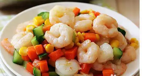 营养分析:    清炒虾仁是江苏地区汉族传统名菜,属于苏帮菜的一种,即