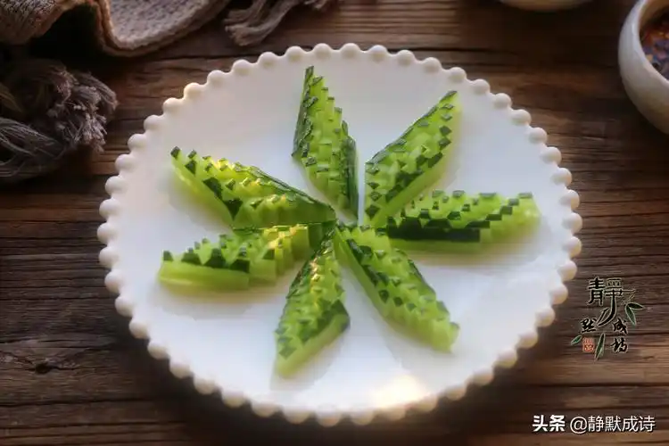 黄瓜摆盘花样图片及做法(过年家宴上) - 赤虎壹号