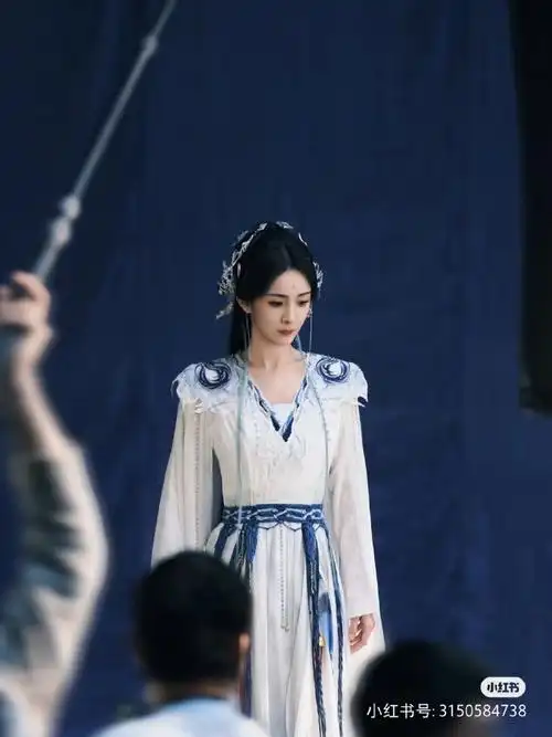 狐妖小红娘月红篇#涂山红红剧照(十三)失去情种变成了涂山白白@杨