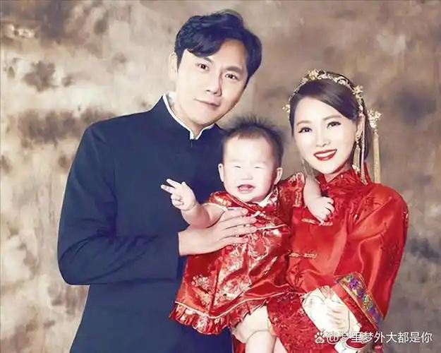 秦昊遇上伊能静:十岁差距的爱情,咋就这么甜呢?