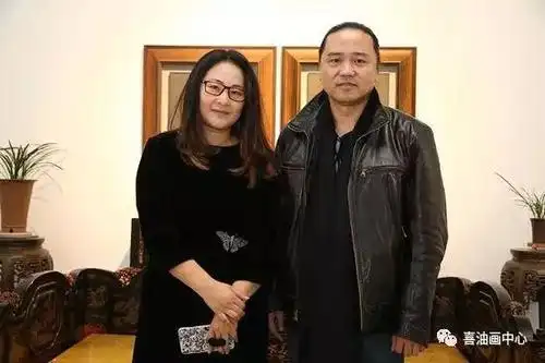 艾米丽画廊负责人李颖与艺术家金沙从向大师致敬的系列回归到"雍正